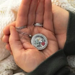 Buy ⭐ Origami Owl "I Am Not Alone" Guardian Angel Charm ⭐ -Thinkgoodness Shop CH2032 CH9045 CH9062 CH5047 CH4176 SD