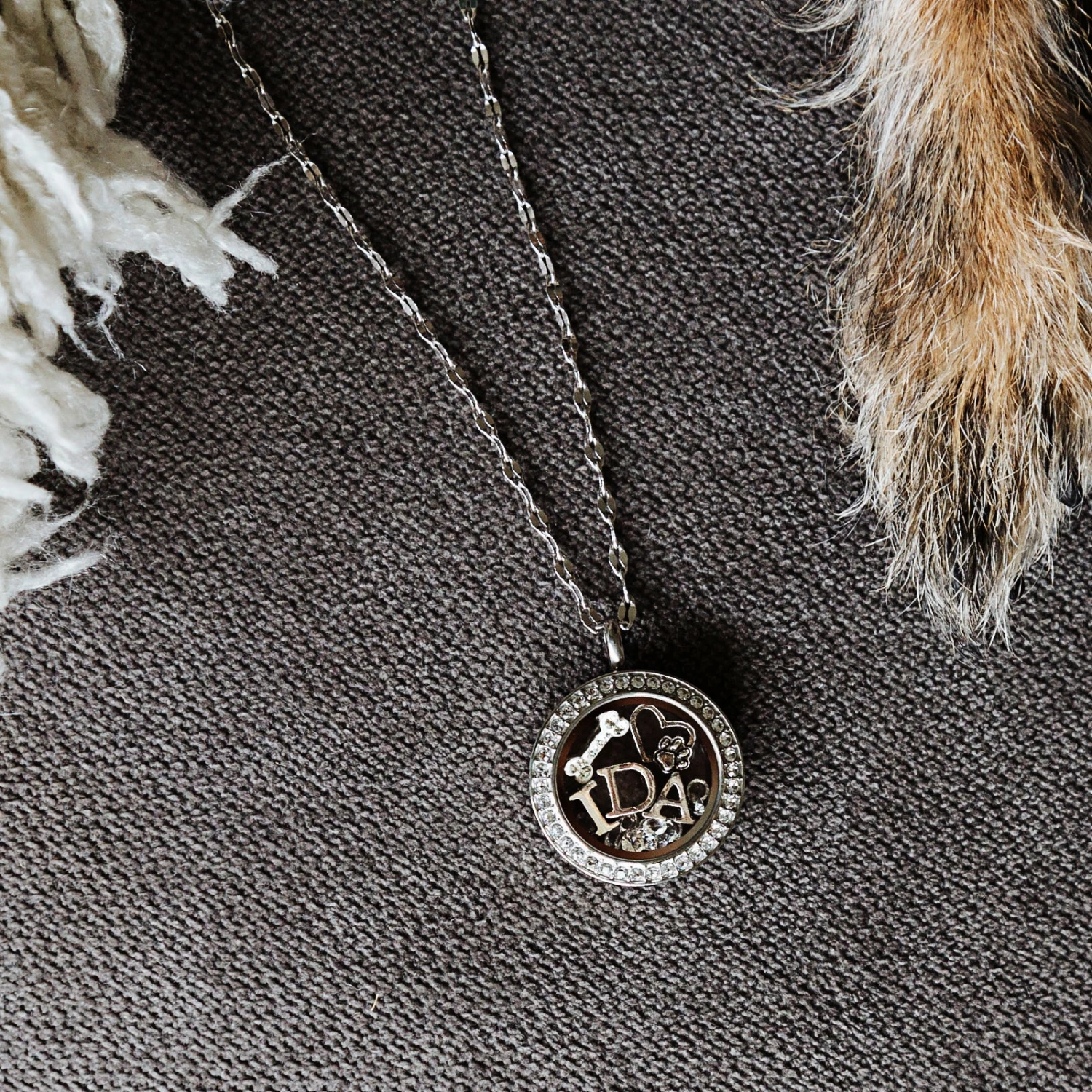 Deals ✨ Origami Owl Sparkle Bone Charm 🔔 5 Deals ✨ Origami Owl Sparkle Bone Charm 🔔 - Image 3