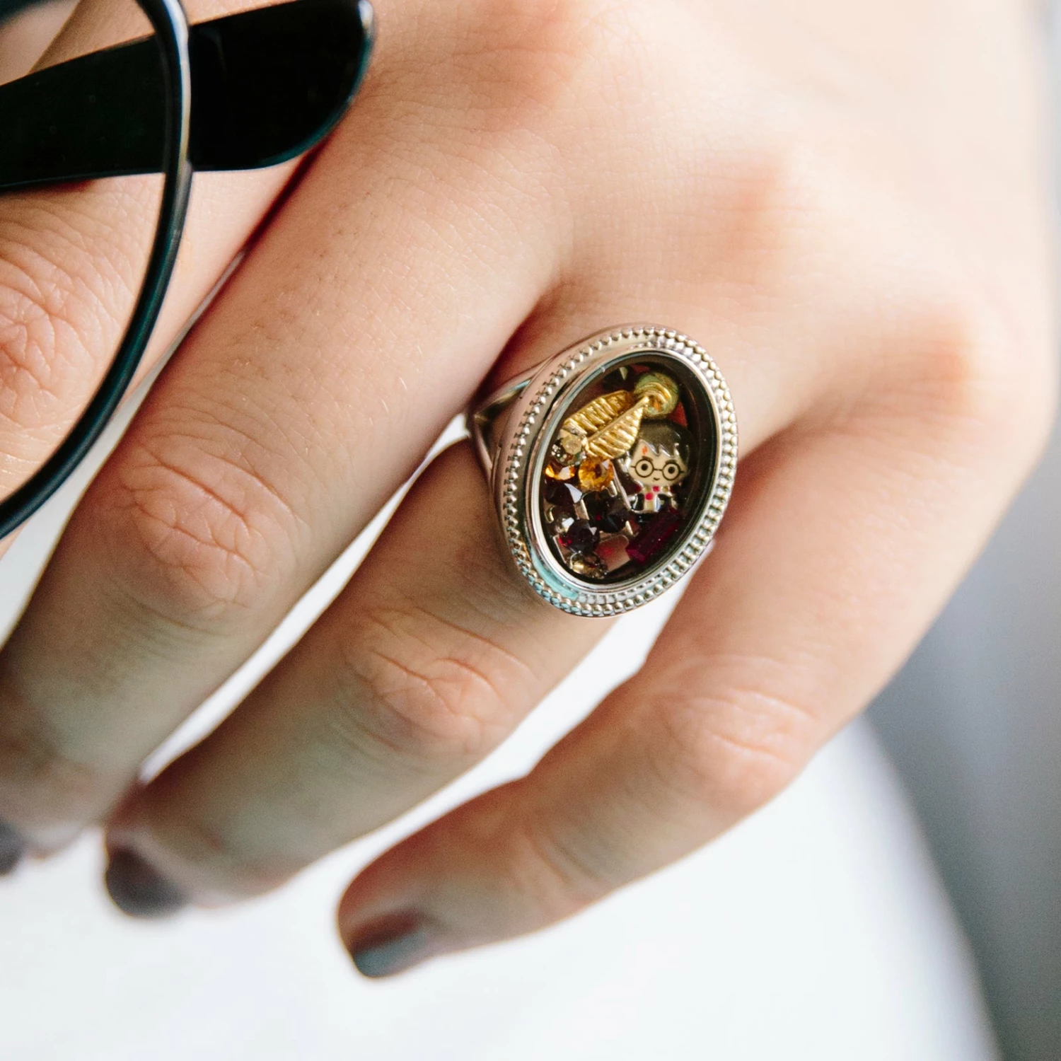 Cheap ๐ฅ Origami Owl Harry Potter The Golden Snitch Charm ๐ฅฐ 6 Cheap ๐ฅ Origami Owl Harry Potter The Golden Snitch Charm ๐ฅฐ - Image 4