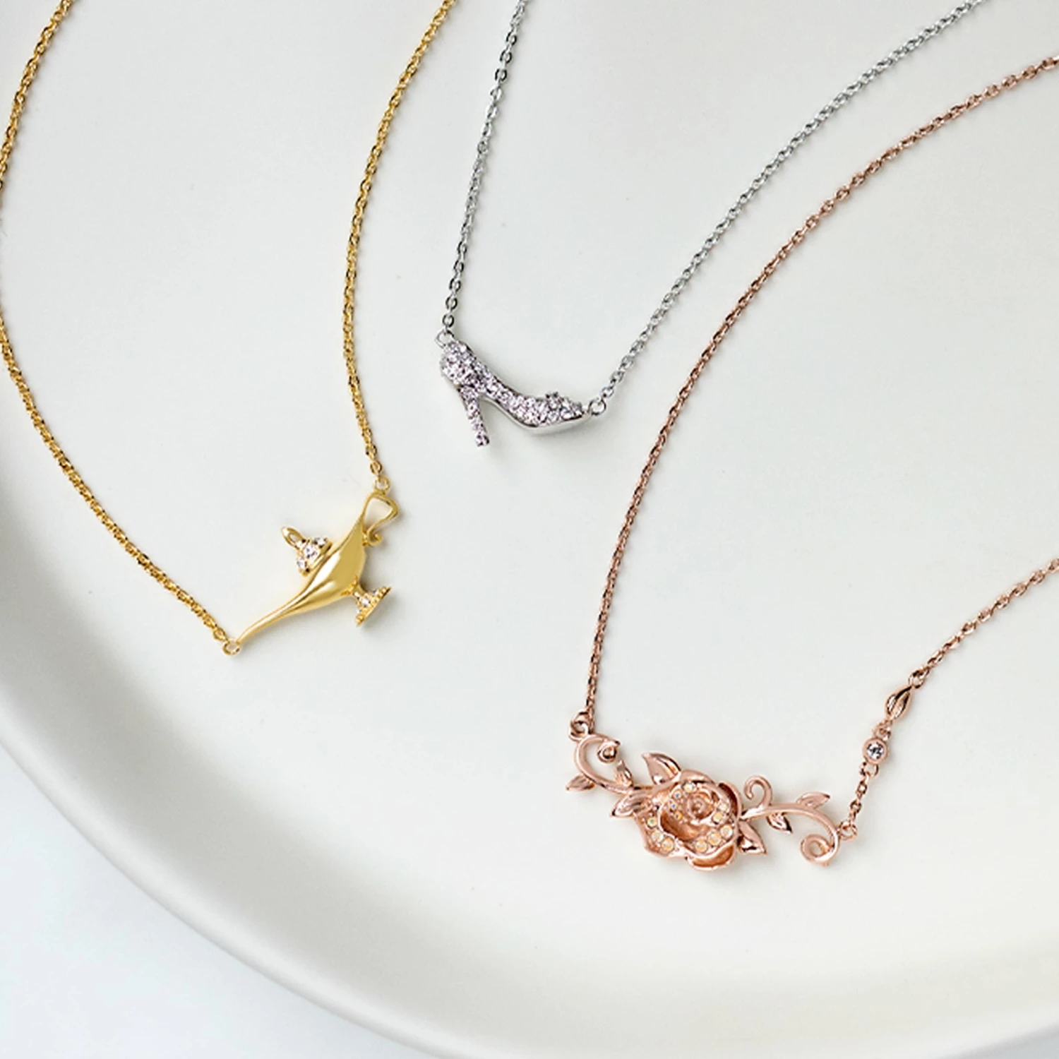 Best Sale β€οΈ Origami Owl Disney Belle's Roses Necklace π₯° 4 Best Sale β€οΈ Origami Owl Disney Belle's Roses Necklace π₯° - Image 2