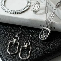 Promo ๐คฉ Origami Owl Silver U Shaped Dangle Drop Earrings ๐ 9 Promo ๐คฉ Origami Owl Silver U Shaped Dangle Drop Earrings ๐ -Thinkgoodness Shop mwdrhhttyl6j1kyeaa8t a1c93ad2 93b9 4f5c 83c2 8b59354e62ff