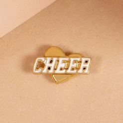 Brand new 👏 Origami Owl Love Cheer Charm 🛒