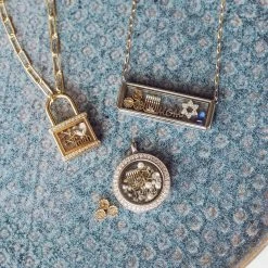 Best Sale 🎁 Origami Owl Snowy Winter Crystals Stardust Pack 🛒 -Thinkgoodness Shop xenwxr6cycyzewvfaqa7 0340c7f4 16e9 42ef 8b03 9d5dfd093b73