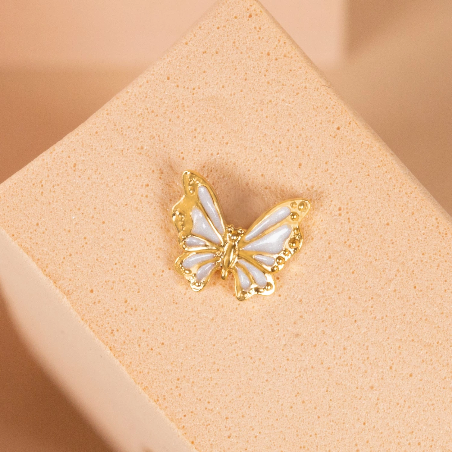 Deals 🌟 Origami Owl Gold and White Butterfly Charm 🌟 3 Deals 🌟 Origami Owl Gold and White Butterfly Charm 🌟