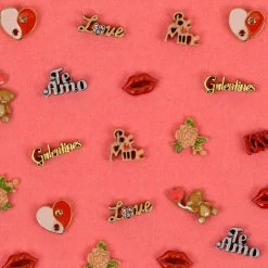 Discount ✨ Origami Owl Gold Script "Love" Charm 😉 -Thinkgoodness Shop z8obexdzswkdpjogketk 95cea493 d35e 4ba3 9ec0 d6e24d9478e1