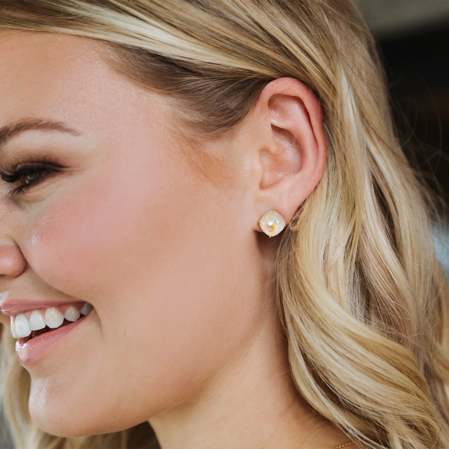 Discount ๐ Origami Owl Dusty Pink Delite Clara Stud Earrings ๐ 4 Discount ๐ Origami Owl Dusty Pink Delite Clara Stud Earrings ๐ - Image 2